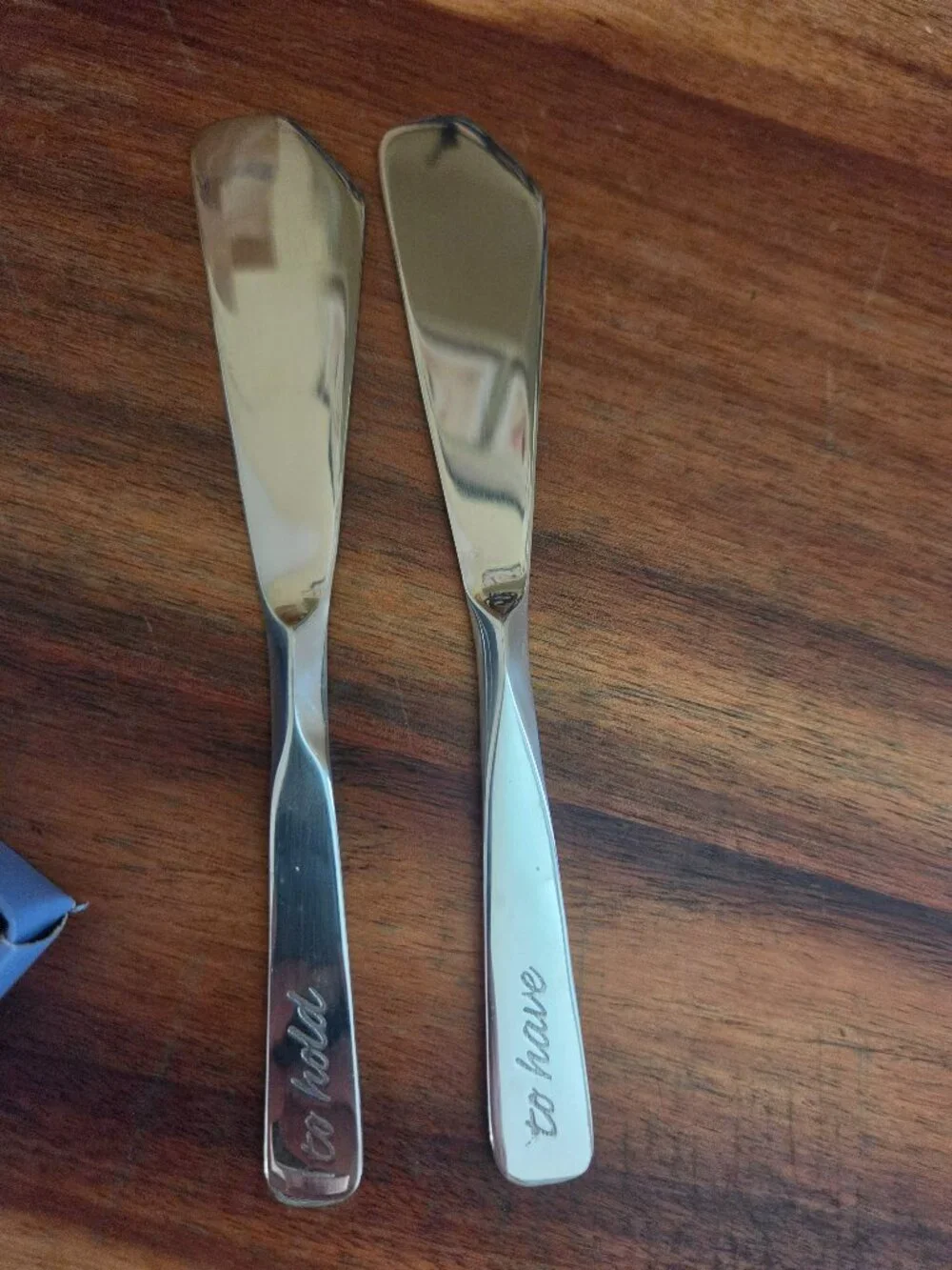SET OF TO HAVE& TO HOLD STAINLESS STEEL BUTTER SPREADERS  MIRRORED FINISH